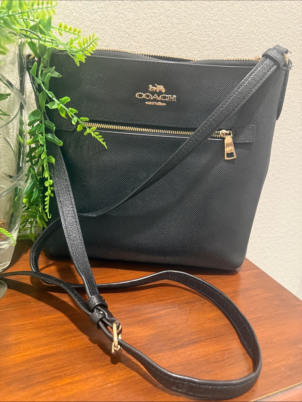 COACH NEW YORK FILE CROSSBODY